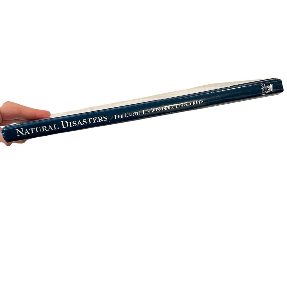The Earth, Its Wonders, Its Secrets Natural Disasters Book by Reader's Digest - Picture 3 of 4
